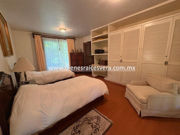 HACIENDA CONTEMPORANIA EN VENTA EN TEQUISQUIAPAN EN HACIENDA GRANDE. Anel