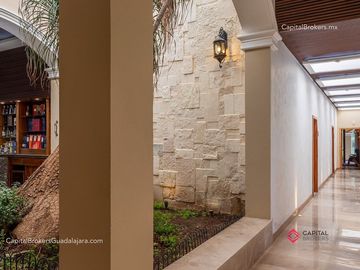 Hacienda de Lujo en Venta en Jalisco | Lago Entre Pinos