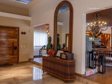 Hacienda de Lujo en Venta en Jalisco | Lago Entre Pinos