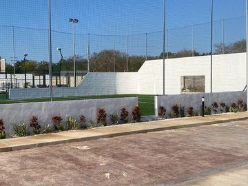 Terrenos en Privada Residencial con Amenidades al Norte de Mérida
