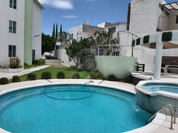 Departamento Amueblado y Equipado en Renta | Milenio III | 120 m², Área de TV y