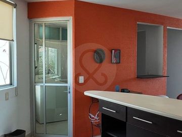 Departamento Amueblado y Equipado en Renta | Milenio III | 120 m², Área de TV y