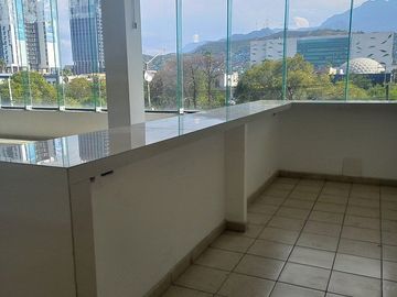 LOCAL COMERCIAL EN EL CENTRO DE MTY