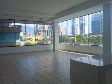 LOCAL COMERCIAL EN EL CENTRO DE MTY