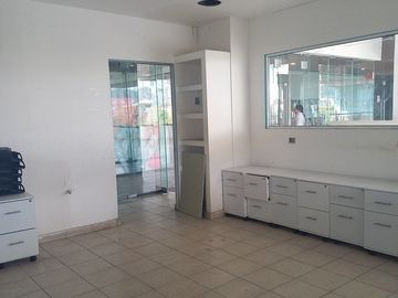 LOCAL COMERCIAL EN EL CENTRO DE MTY