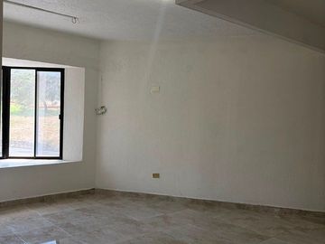 LOCAL COMERCIAL EN RENTA