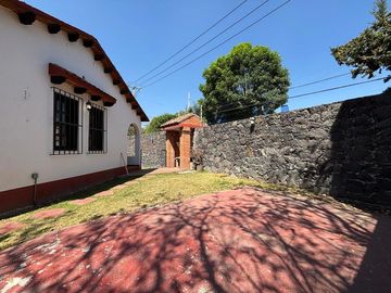 CASA CON  JARDIN EN RENTA JARDINES DEL AJUSCO 4 REC