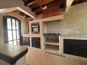 CASA CON  JARDIN EN RENTA JARDINES DEL AJUSCO 4 REC