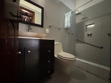 CASA CON  JARDIN EN RENTA JARDINES DEL AJUSCO 4 REC