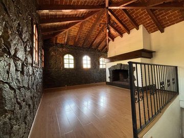 CASA CON  JARDIN EN RENTA JARDINES DEL AJUSCO 4 REC