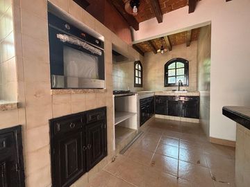 CASA CON  JARDIN EN RENTA JARDINES DEL AJUSCO 4 REC