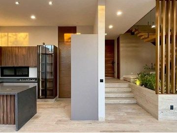 CASA AMUEBLADA ROCA ALTOZANO QUERETARO