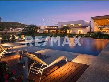 CASA AMUEBLADA ROCA ALTOZANO QUERETARO