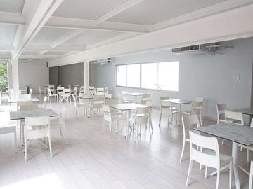 Renta oficina de 390m2 en edificio zona Valle San Pedro Garza García