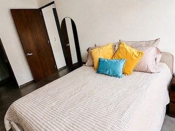 Departamento en renta amueblado en Urbano Town Los Alpes