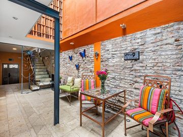 Casa en Venta con Historial de Airbnb en San Miguel de Allende | Inversión