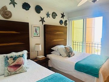 Departamento en Venta Bay View Grand, Marina Vallarta 2 recamaras