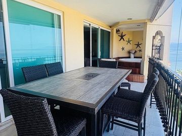 Departamento en Venta Bay View Grand, Marina Vallarta 2 recamaras