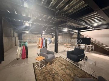 Residencia de 454 m² en Renta en Pedregal de Vista Hermosa RAH54