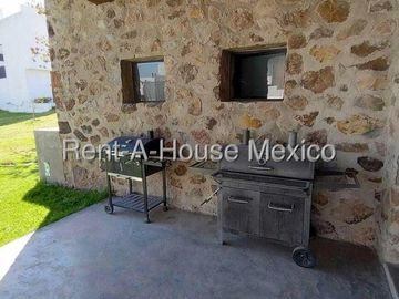 Se renta Casa en Zizana con Recámara en PB y Amenidades RAH388