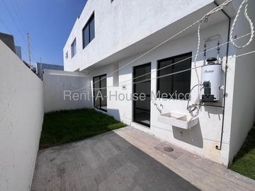 Se renta Casa en Zizana con Recámara en PB y Amenidades RAH388