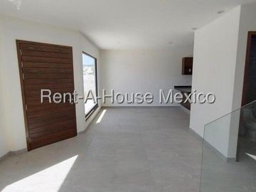 Se renta Casa en Zizana con Recámara en PB y Amenidades RAH388
