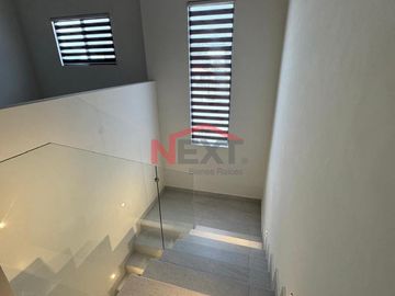 CASA NUEVA EN RENTA EN SETERRA