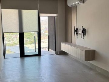 DEPARTAMENTO EN TORRE BOREAL, CERCA DE VALLE ORIENTE