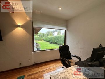 Casa con buenos acabados