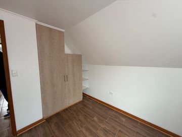 Arriendo casa 3 habitaciones altos del maiten