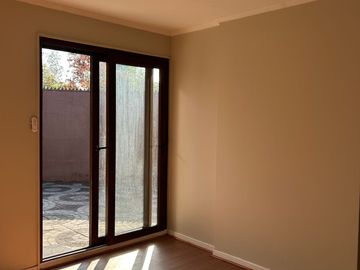 CASA NUEVA COMUNA DE BUIN- DOS PISOS -RAUL S. ENRIQUE.