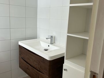 CASA NUEVA COMUNA DE BUIN- DOS PISOS -RAUL S. ENRIQUE.