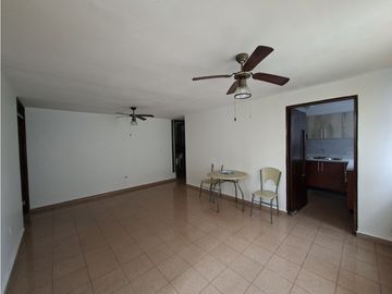 EL CANGREJO / HILTON PARK / 92M / 2 HABITACIONES / 2 BAÑOS / VACIO