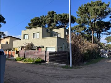 Casa Venta Pinamar Centro Corvina Entre Neptuno Del Bosque 3 Dorm