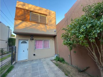 Duplex 3 amb en ALQUILER, Pinto 438 Ituzaingó