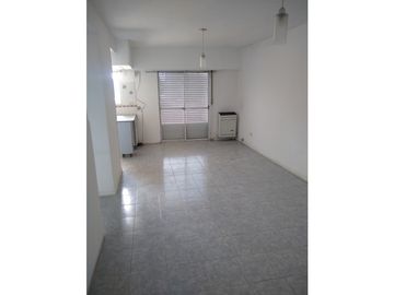 Alquiler PH 3 ambientes con terraza