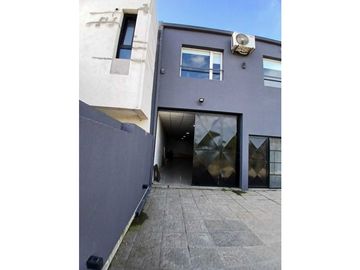 Alquiler | Depósito | Santa Cruz 900