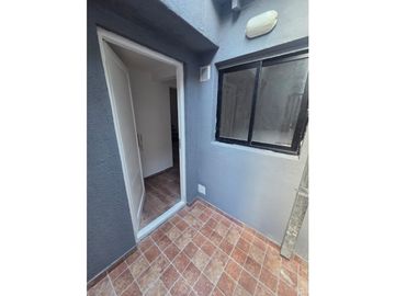 PH 2 amb. c/ patio y terraza- NO ap. crédito- Córdoba y Saavedra
