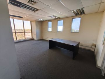 EDIFICIO 4 PISOS Y GALPÓN EN VENTA O ARRIENDO, QUINTA NORMAL