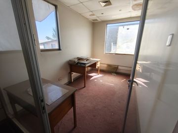 EDIFICIO 4 PISOS Y GALPÓN EN VENTA O ARRIENDO, QUINTA NORMAL