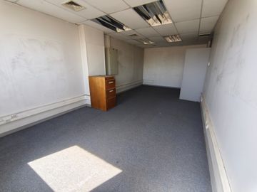 EDIFICIO 4 PISOS Y GALPÓN EN VENTA O ARRIENDO, QUINTA NORMAL