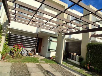 CASA EN VENTA LOMAS DE MONTEMAR CONCÓN, CONDOMINIO