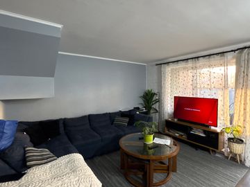 VENTA CASA 3HAB 3BA LAMPA