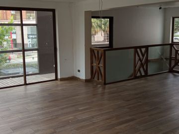 RESTAURANTE / 150 -130 MTS2 / COMERCIAL