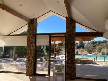 HERMOSA CASA EN ARRIENDO SECTOR CHAMONATE