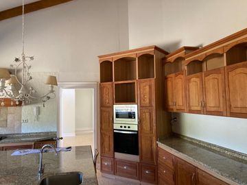 HERMOSA CASA EN ARRIENDO SECTOR CHAMONATE