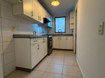 VENDE DPTO DE TRES DORMITORIOS Y UN BAÑO CERCA AVENIDA ALEM