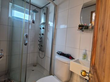 VENTA CASA 4HAB 3BA ÑUÑOA