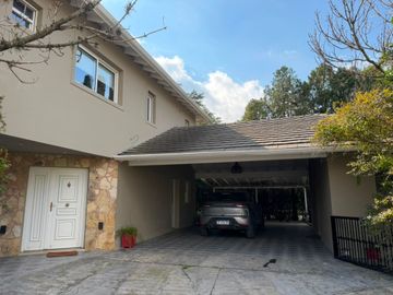 Venta casa 4/5 ambientes-Barrio Lomas de Benavidez