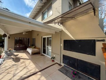 Venta casa 4/5 ambientes-Barrio Lomas de Benavidez